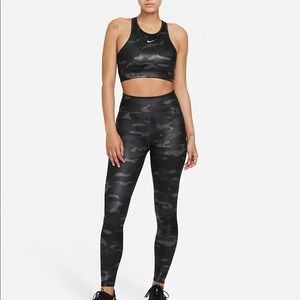 NWT Nike Leggings Shiny Camouflage Medium Camo New High Waisted Dri-Fit New M